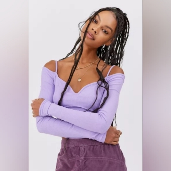 UO Francesca Off-the-shoulder Long sleeve - Picture 1 of 3